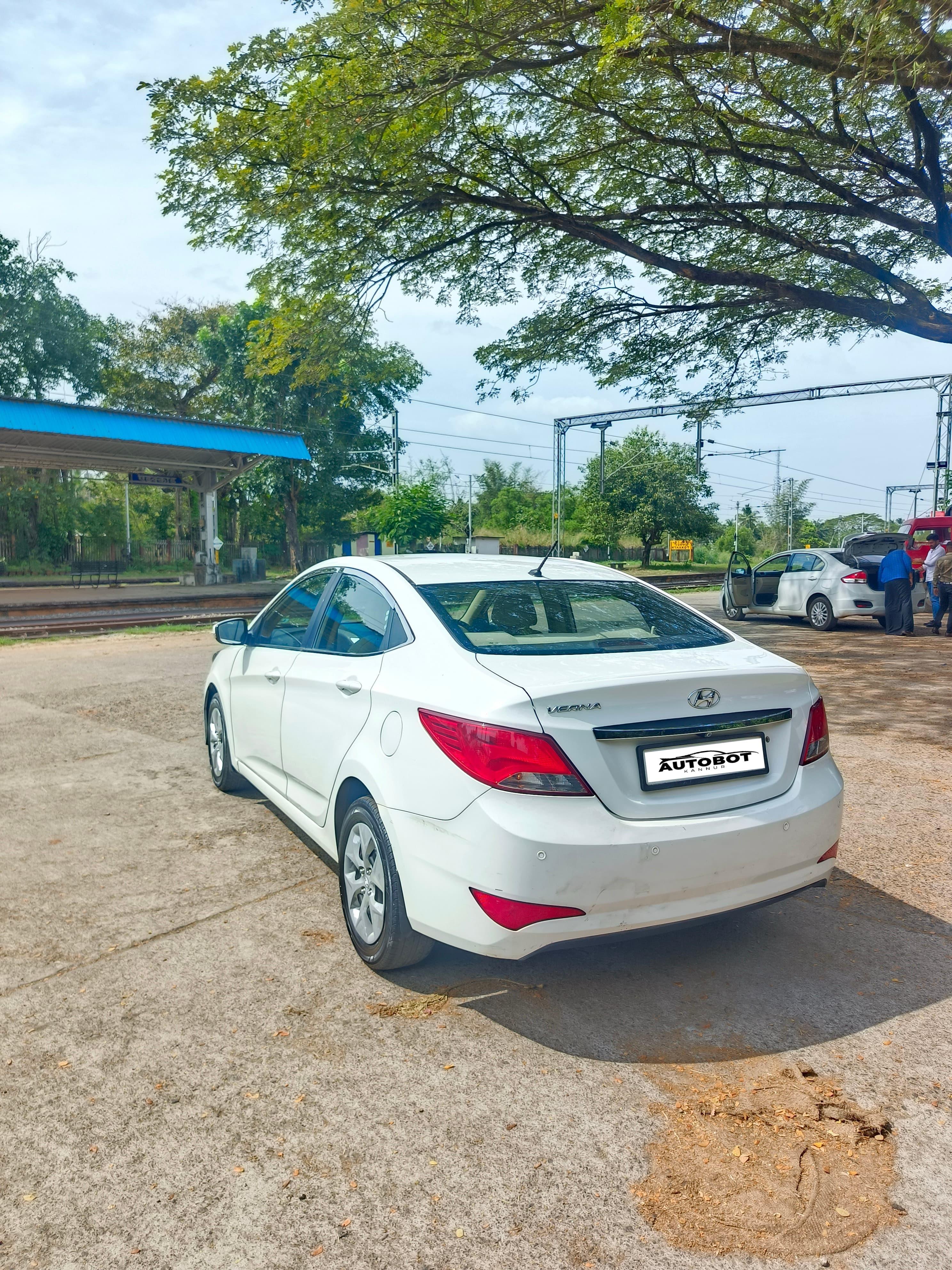 यूज़्ड 2016 ह्युंडई वरना, Kadambur-kannur, Kannur 2 यूज़्ड 2016 ह्युंडई वरना, Kadambur-kannur, Kannur 2