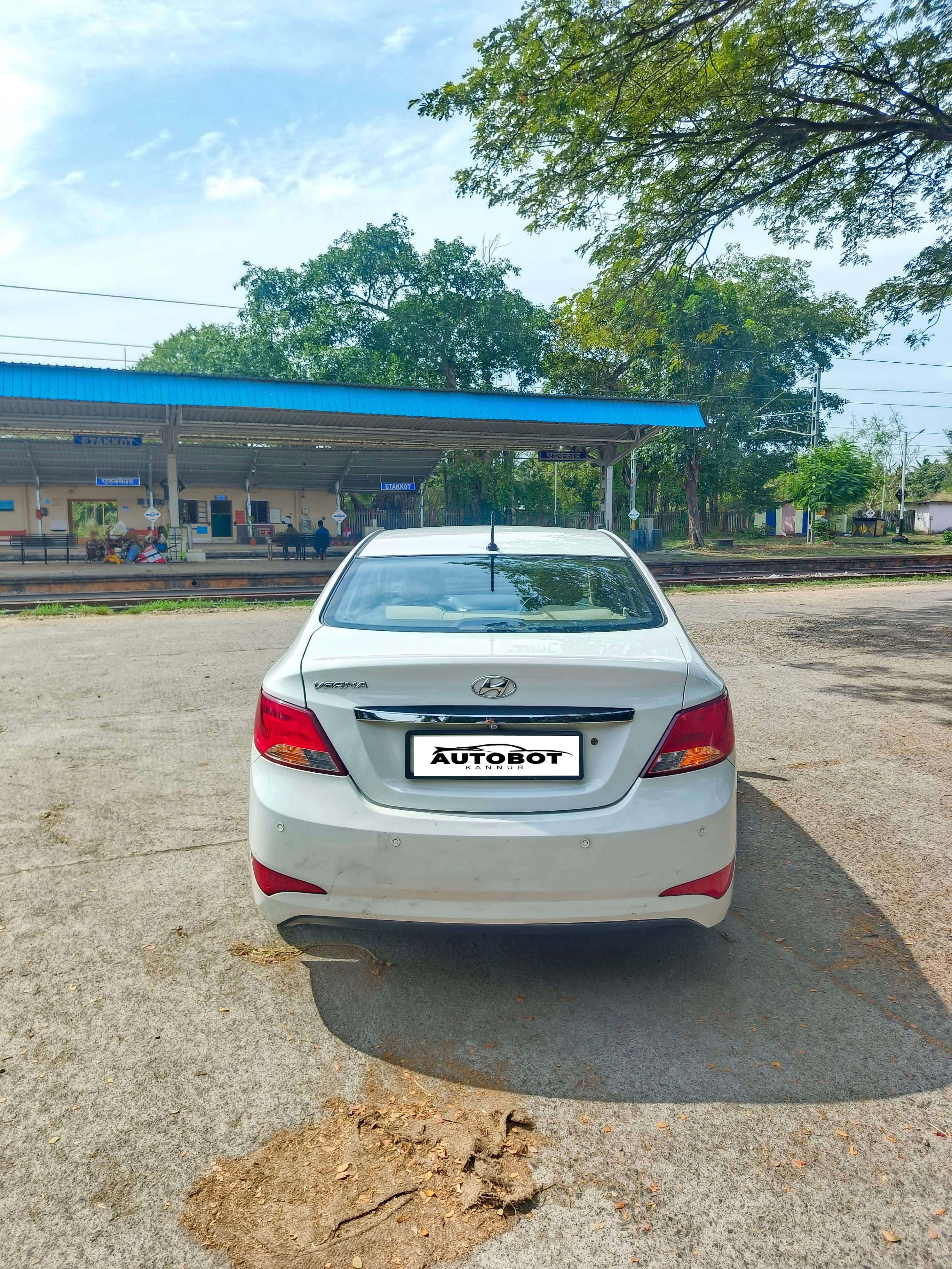 यूज़्ड 2016 ह्युंडई वरना, Kadambur-kannur, Kannur 3 यूज़्ड 2016 ह्युंडई वरना, Kadambur-kannur, Kannur 3