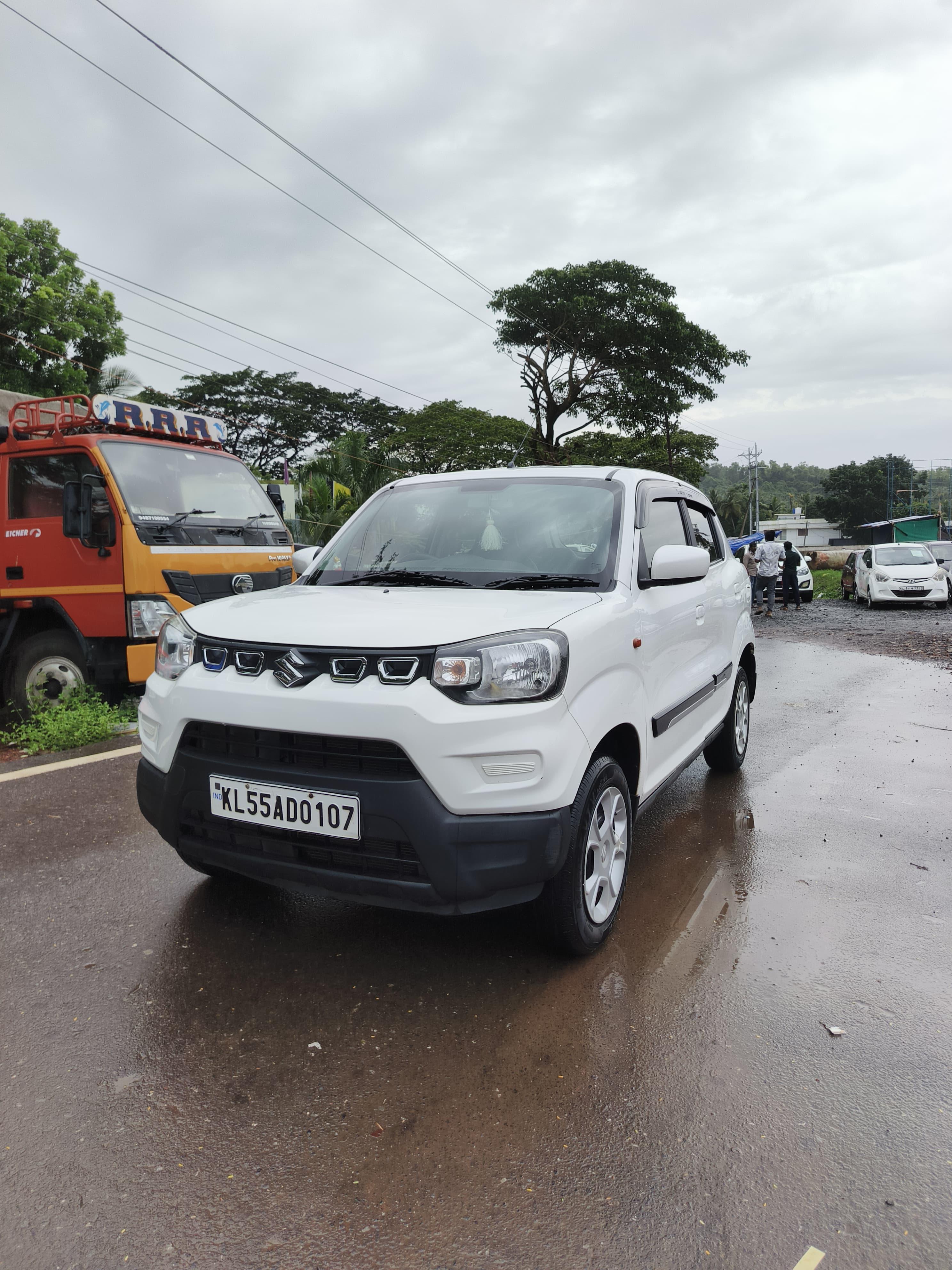 यूज़्ड 2020 मारुति सुजुकी रों-प्रेस्सो, Kadambur-kannur, Kannur  यूज़्ड 2020 मारुति सुजुकी रों-प्रेस्सो, Kadambur-kannur, Kannur
