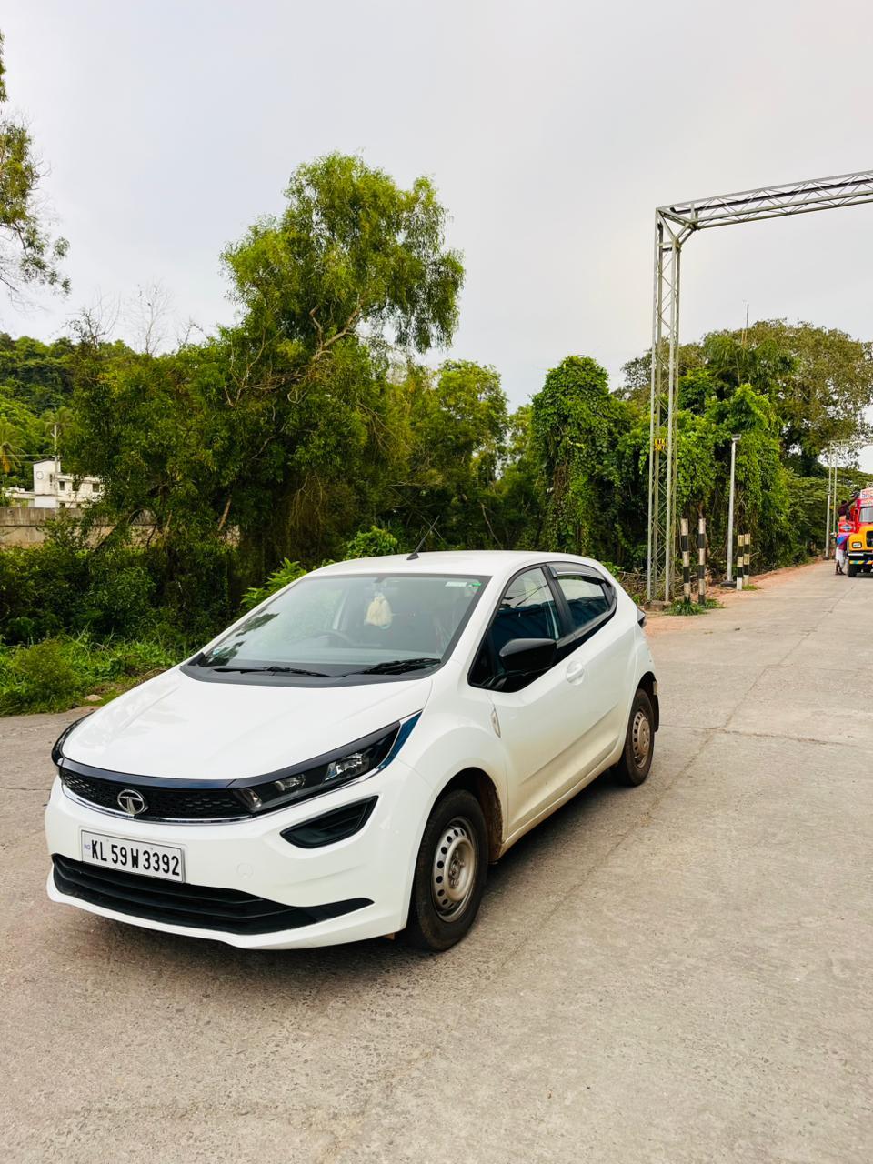 यूज़्ड 2020 टाटा अलट्रोज़, Kadambur-kannur, Kannur  यूज़्ड 2020 टाटा अलट्रोज़, Kadambur-kannur, Kannur