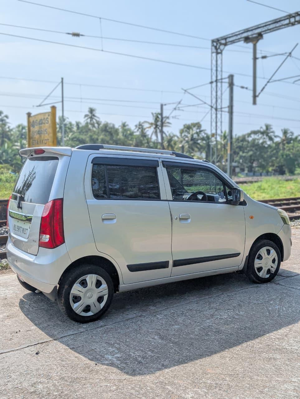 यूज़्ड 2016 मारुति सुजुकी वैगन आर, Kadambur-kannur, Kannur 5 यूज़्ड 2016 मारुति सुजुकी वैगन आर, Kadambur-kannur, Kannur 5