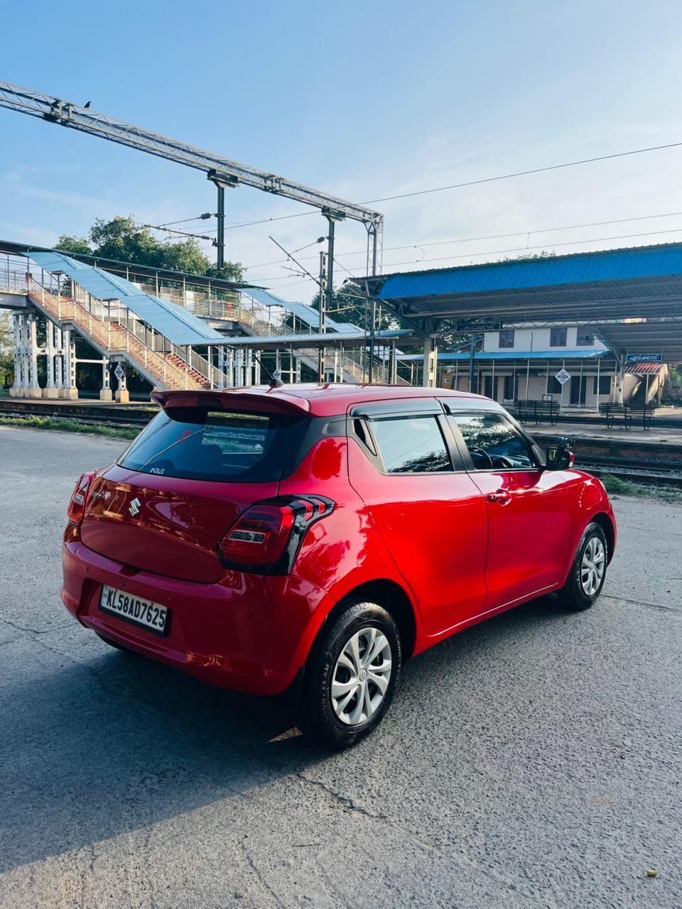 यूज़्ड 2021 मारुति सुजुकी स्विफ्ट, Kadambur-kannur, Kannur 4 यूज़्ड 2021 मारुति सुजुकी स्विफ्ट, Kadambur-kannur, Kannur 4