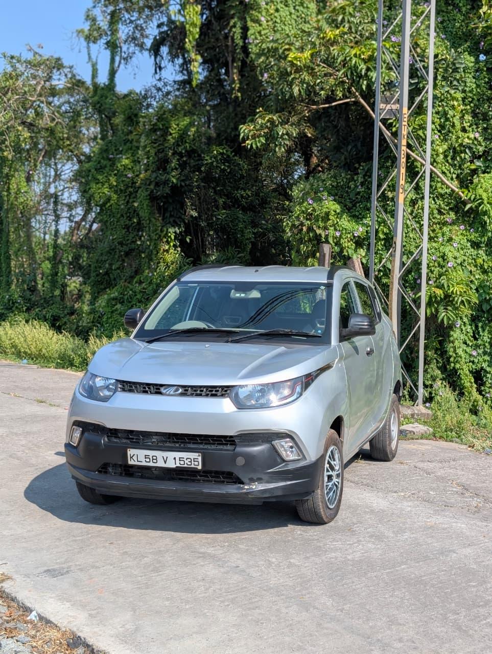 2017 महिंद्रा केयूवी 100 K2 6 STR 2017 महिंद्रा केयूवी 100 K2 6 STR