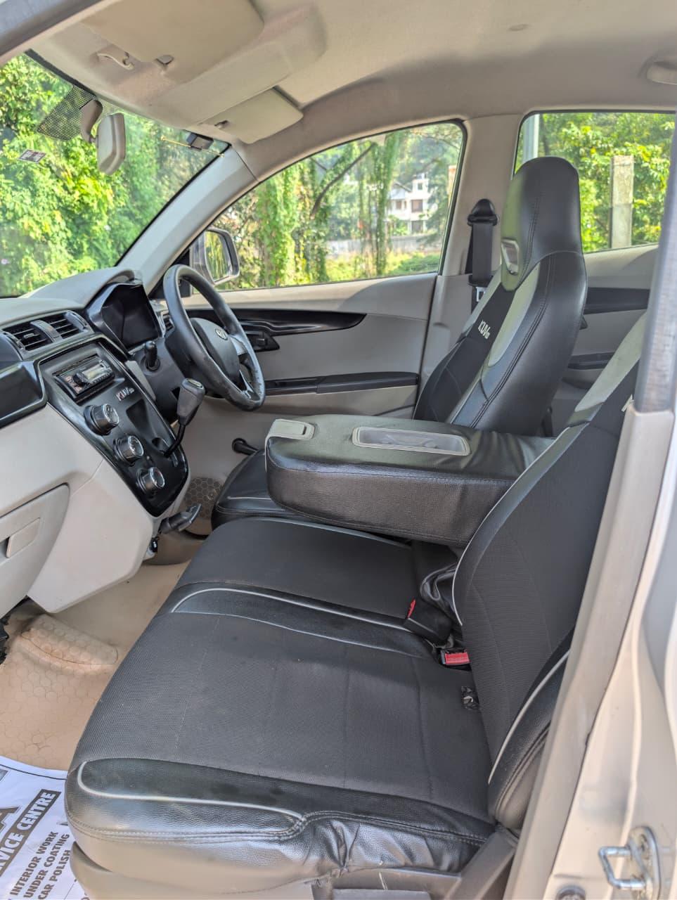 यूज़्ड 2017 महिंद्रा केयूवी 100, Kadambur-kannur, Kannur 13 यूज़्ड 2017 महिंद्रा केयूवी 100, Kadambur-kannur, Kannur 13