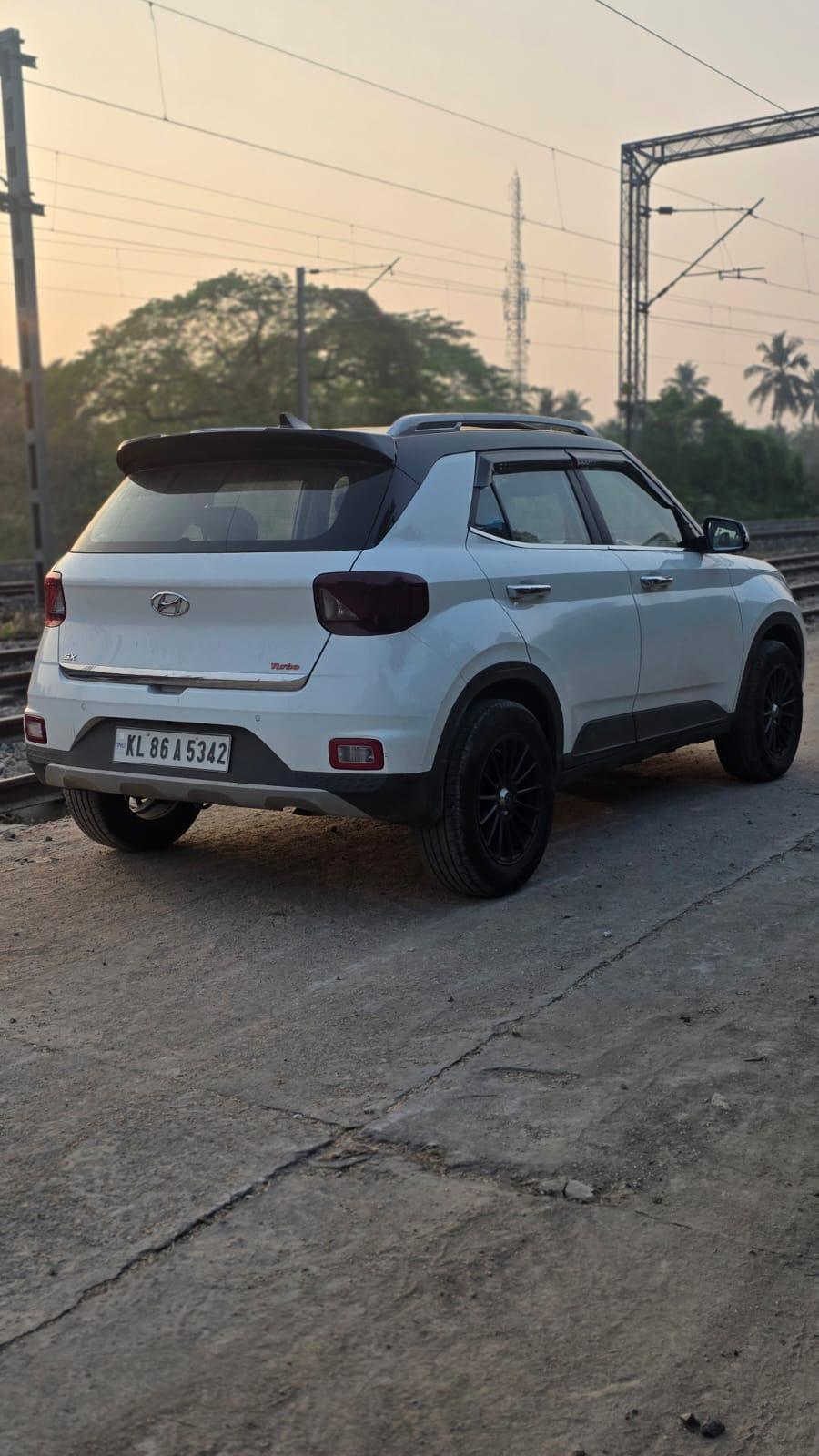 यूज़्ड 2022 ह्युंडई वेन्यू, Kadambur-kannur, Kannur 4 यूज़्ड 2022 ह्युंडई वेन्यू, Kadambur-kannur, Kannur 4