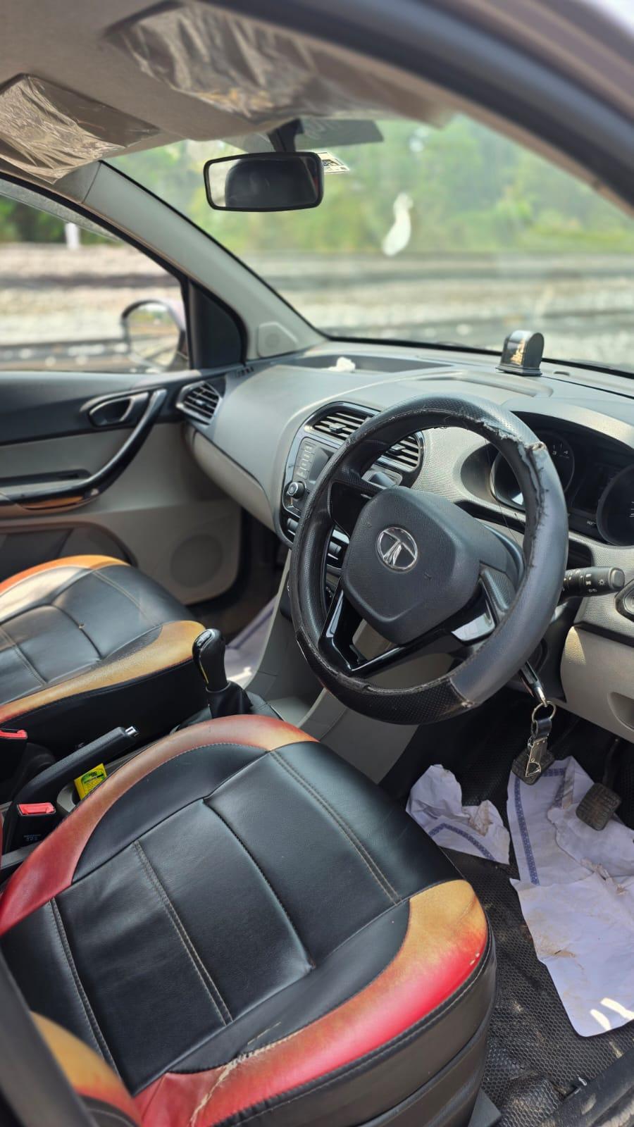 यूज़्ड 2018 टाटा टियागो, Kadambur-kannur, Kannur 10 यूज़्ड 2018 टाटा टियागो, Kadambur-kannur, Kannur 10