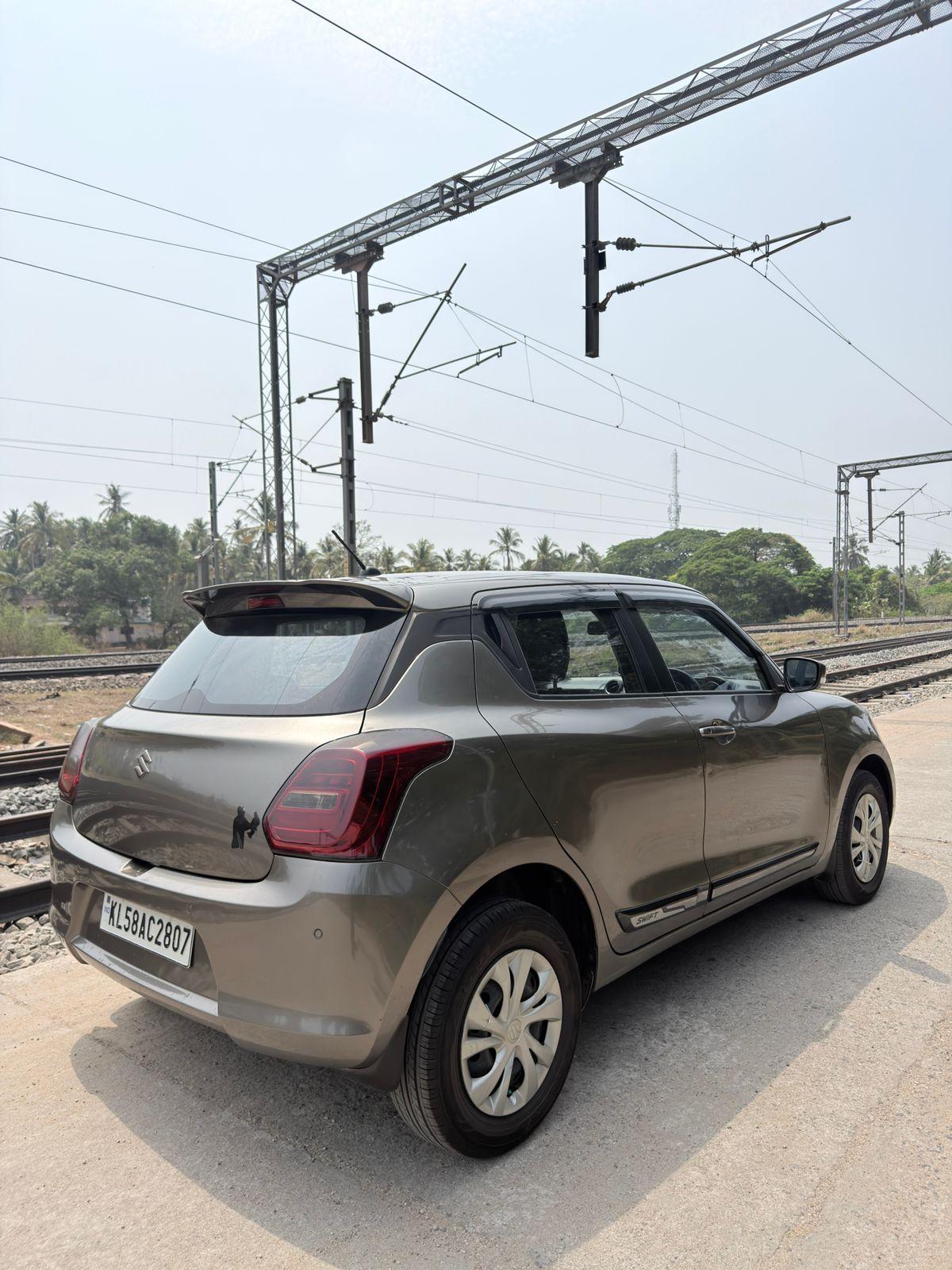 यूज़्ड 2020 मारुति सुजुकी स्विफ्ट, Kadambur-kannur, Kannur 6 यूज़्ड 2020 मारुति सुजुकी स्विफ्ट, Kadambur-kannur, Kannur 6