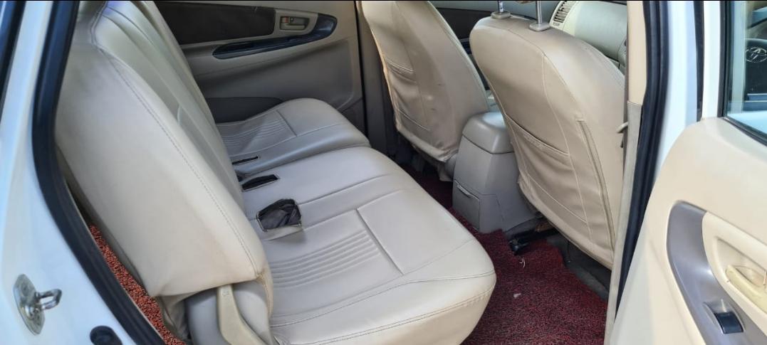 2012 टोयोटा इनोवा 2.0 G4 2012 टोयोटा इनोवा 2.0 G4