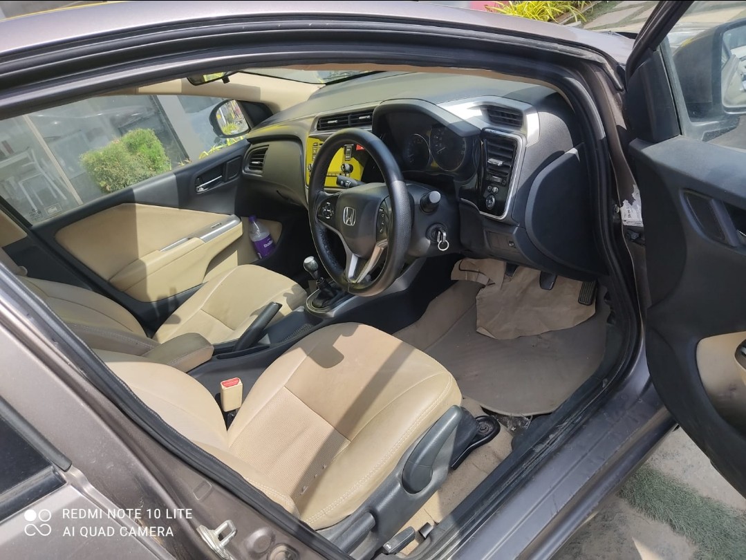 View 2014 Honda City V MT Diesel BS IV Image 14 Used 2014 Honda City V MT Diesel BS IV Image 14