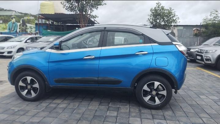 2017 टाटा नेक्सन XZ Plus Diesel 2017 टाटा नेक्सन XZ Plus Diesel