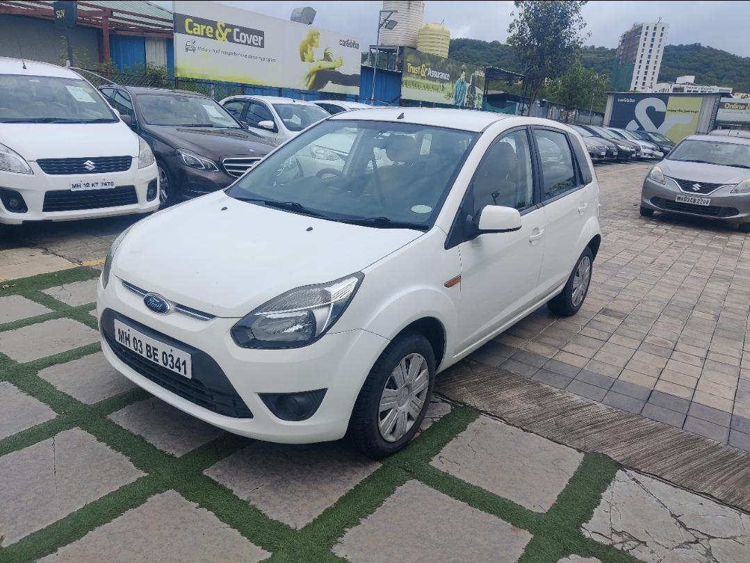 2011 फोर्ड फीगो 1.2 Duratec ZXI 2011 फोर्ड फीगो 1.2 Duratec ZXI