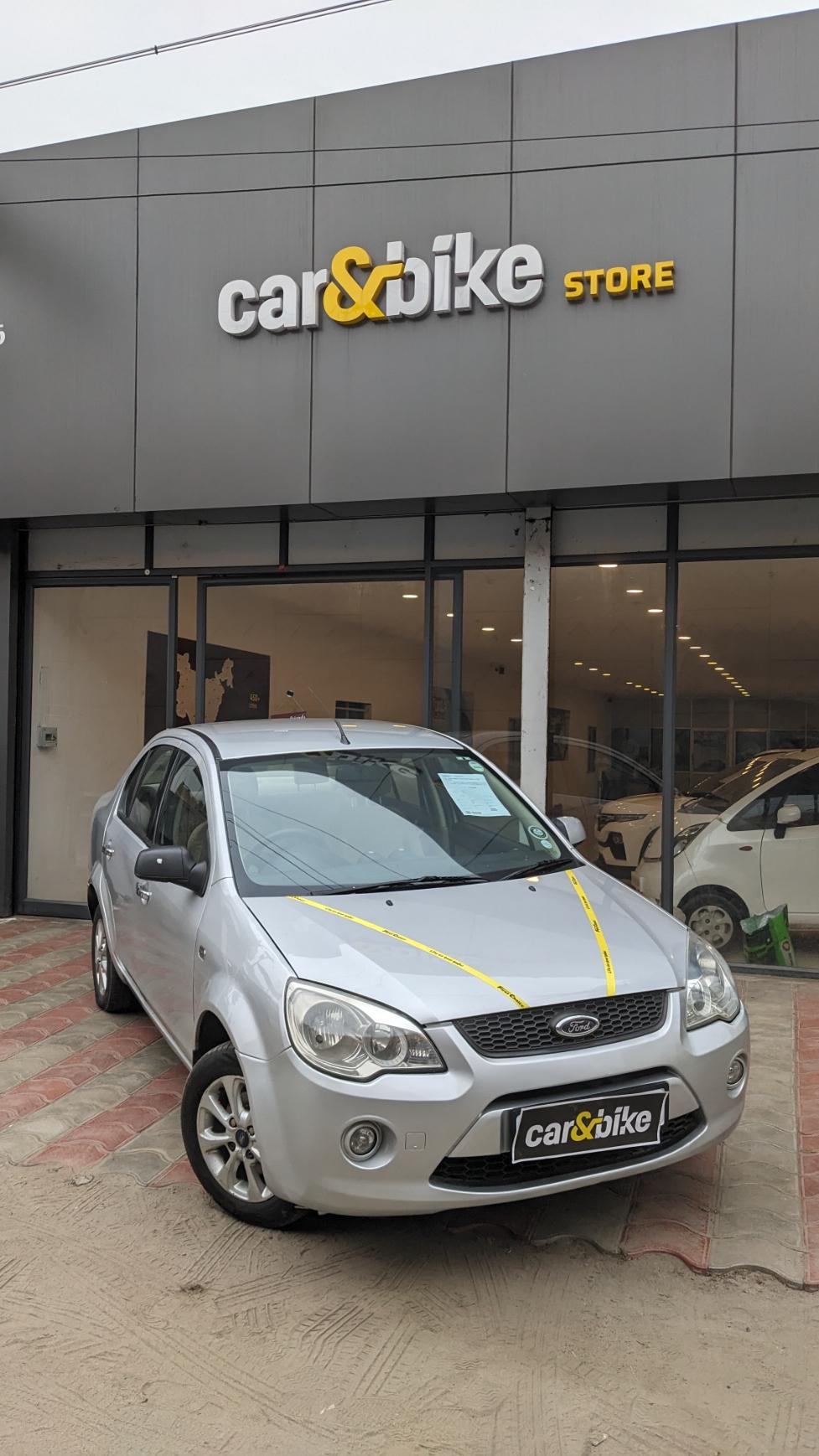 2014 फोर्ड फिएस्टा क्लासिक 1.4 Duratorq Titanium 2014 फोर्ड फिएस्टा क्लासिक 1.4 Duratorq Titanium