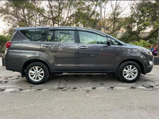 2018 टोयोटा इनोवा क्रिस्टा 2.4 VX MT 8-Seater BS IV 2018 टोयोटा इनोवा क्रिस्टा 2.4 VX MT 8-Seater BS IV