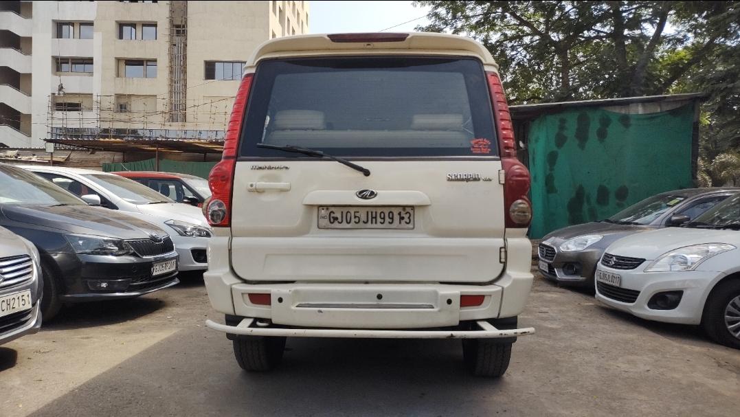 2014 महिंद्रा स्कॉर्पियो VLX 2WD BS3 Airbag 2014 महिंद्रा स्कॉर्पियो VLX 2WD BS3 Airbag