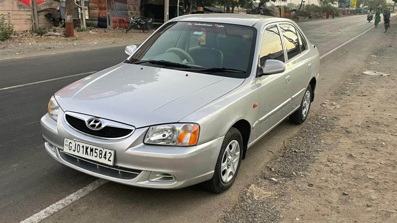 2011 ह्युंडई एक्सेंट Executive CNG 2011 ह्युंडई एक्सेंट Executive CNG