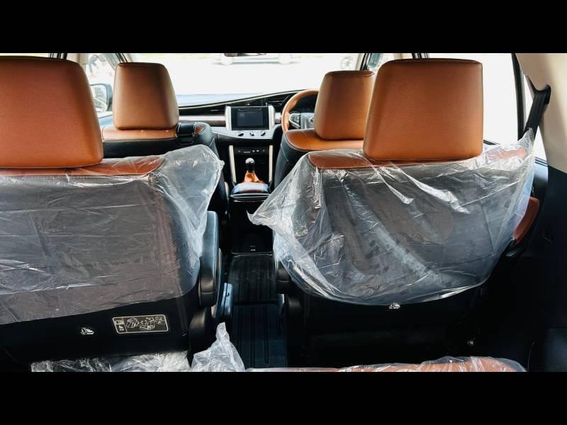 यूज़्ड 2020 टोयोटा इनोवा क्रिस्टा, Gurgaon New Delhi 8 यूज़्ड 2020 टोयोटा इनोवा क्रिस्टा, Gurgaon New Delhi 8