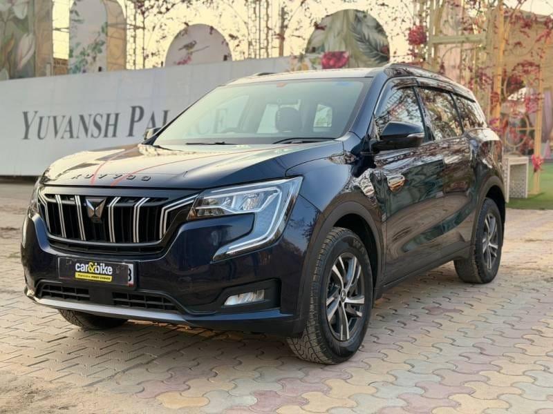 2021 महिंद्रा एक्सयूवी700 AX5 MT Petrol 7 STR 2021 महिंद्रा एक्सयूवी700 AX5 MT Petrol 7 STR