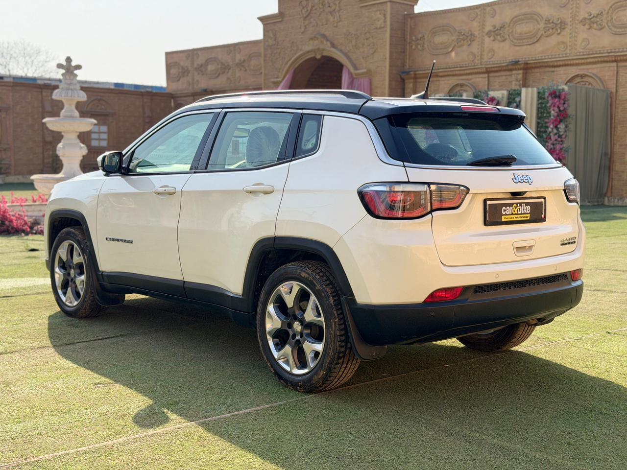 यूज़्ड 2019 जीप कम्पास, Gurgaon New Delhi 2 यूज़्ड 2019 जीप कम्पास, Gurgaon New Delhi 2