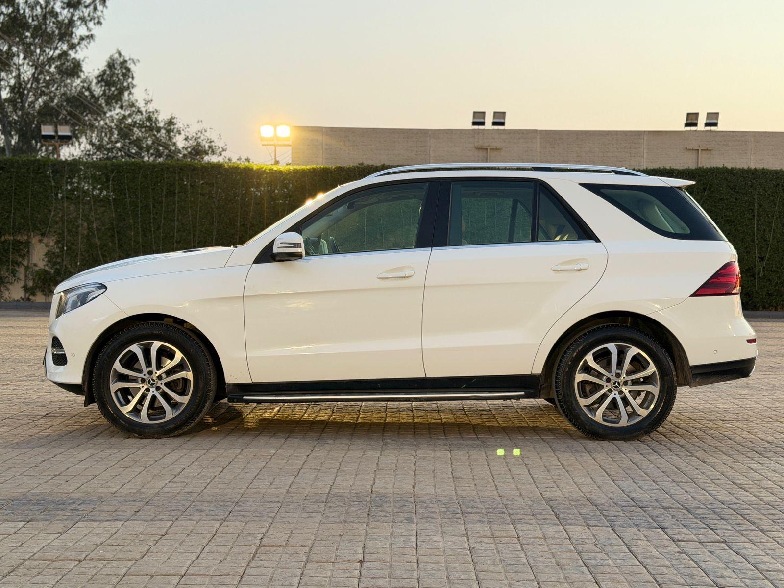 यूज़्ड 2018 मर्सिडीज़-बेंज़ जीएल-क्लास, Gurgaon New Delhi 1 यूज़्ड 2018 मर्सिडीज़-बेंज़ जीएल-क्लास, Gurgaon New Delhi 1