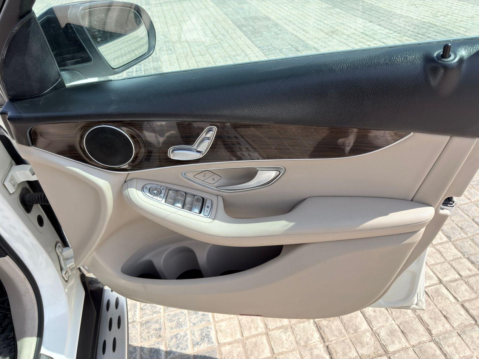 यूज़्ड 2019 मर्सिडीज़-बेंज़ जीएलसी, Gurgaon New Delhi 9 यूज़्ड 2019 मर्सिडीज़-बेंज़ जीएलसी, Gurgaon New Delhi 9