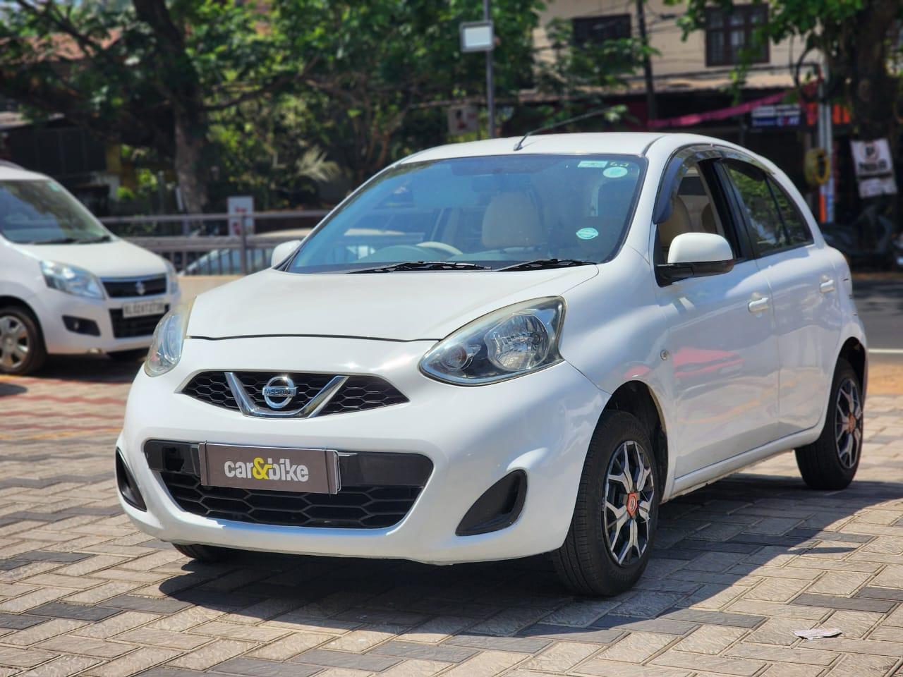 2016 निसान माइक्रा XL (CVT) 2016 निसान माइक्रा XL (CVT)