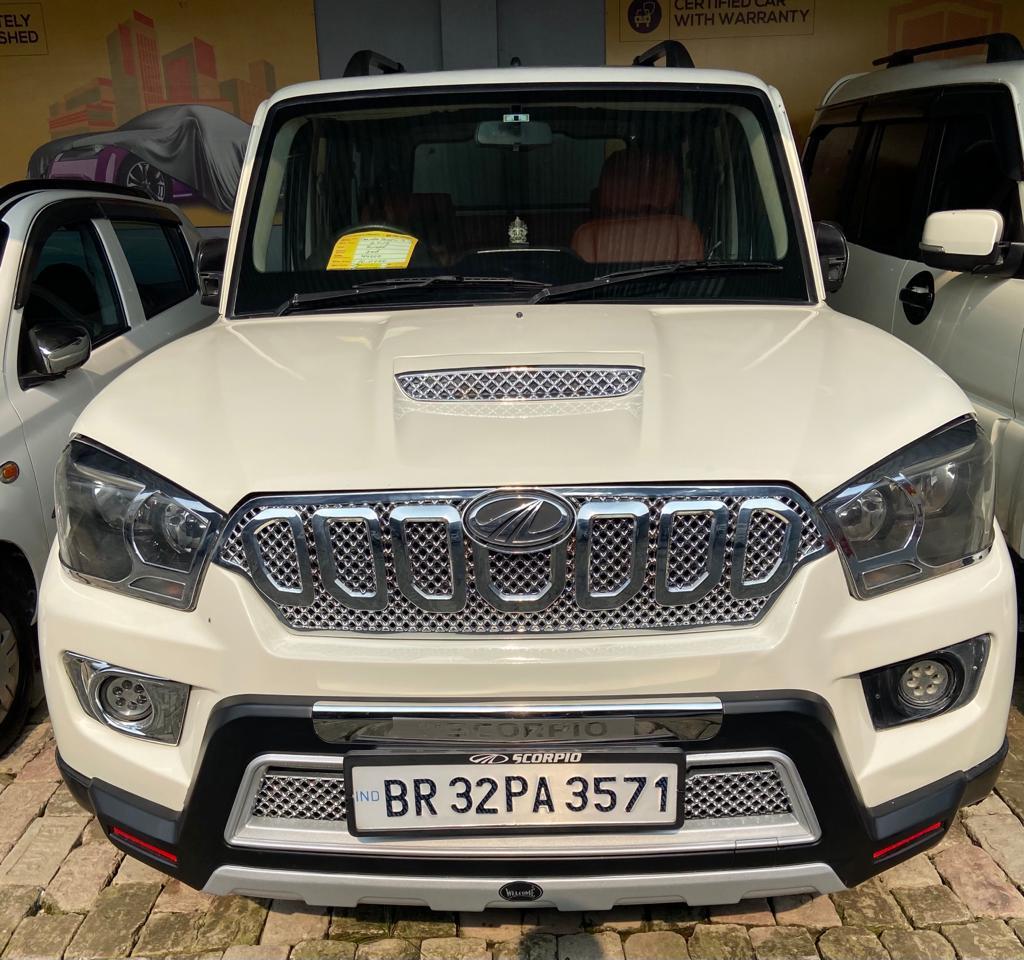 2017 महिंद्रा स्कॉर्पियो S3 2WD BS IV 2017 महिंद्रा स्कॉर्पियो S3 2WD BS IV