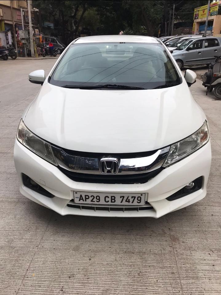 2014 होंडा सिटी V MT Diesel BS IV 2014 होंडा सिटी V MT Diesel BS IV