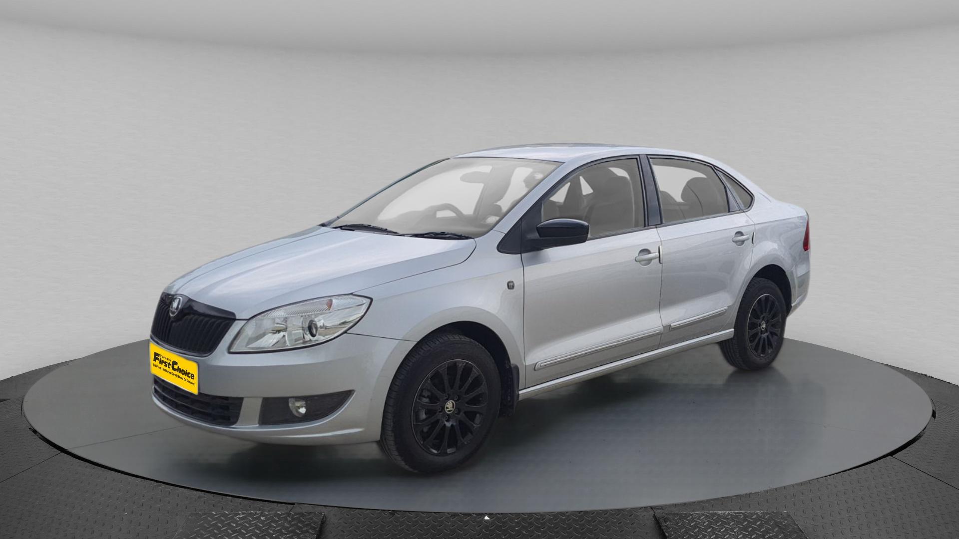 2015 स्कोडा रैपिड 1.5 DI CR Elegance Black Package AT 2015 स्कोडा रैपिड 1.5 DI CR Elegance Black Package AT