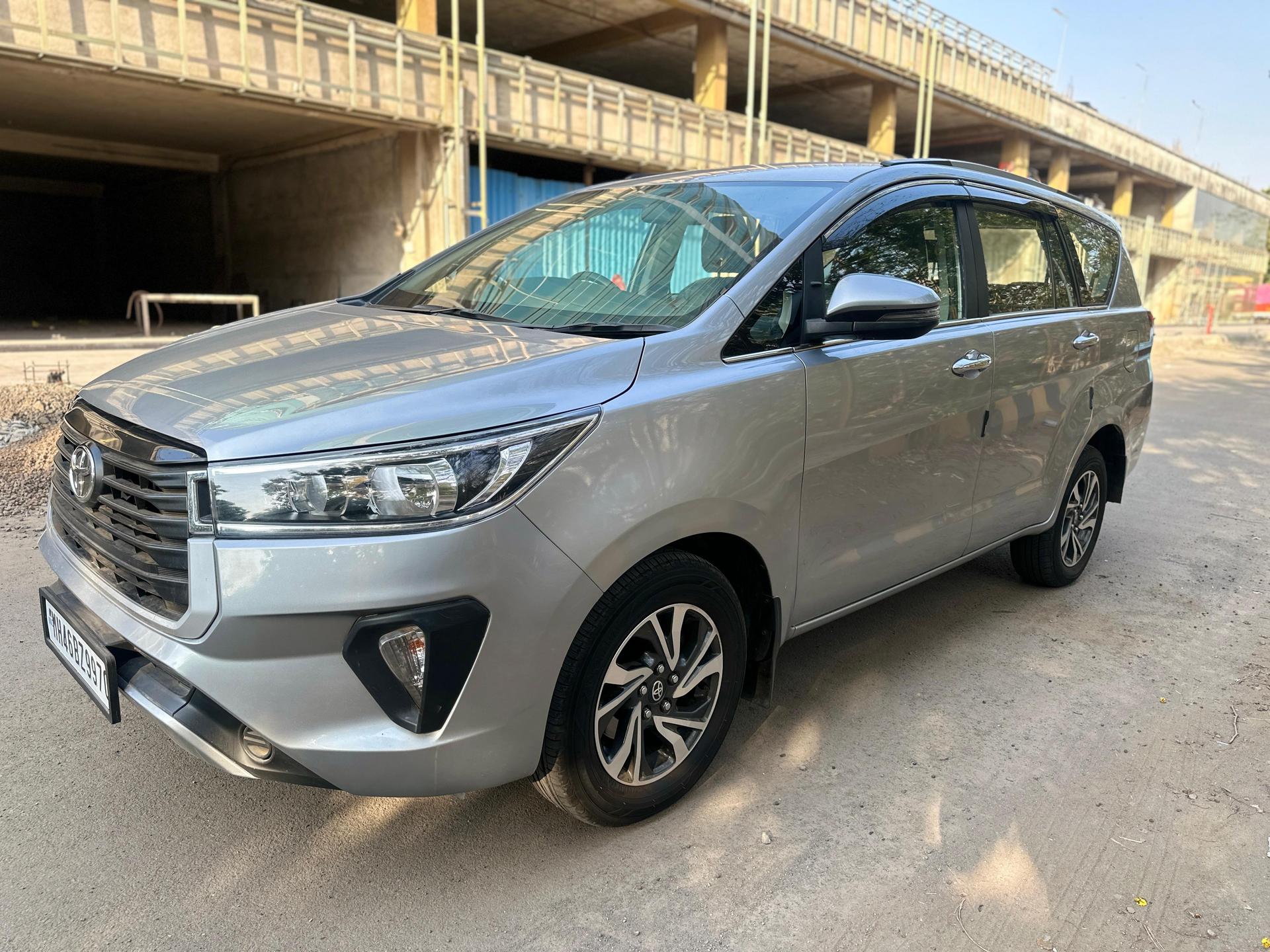 2021 टोयोटा इनोवा क्रिस्टा 2.4 G MT 7-Seater BS IV 2021 टोयोटा इनोवा क्रिस्टा 2.4 G MT 7-Seater BS IV