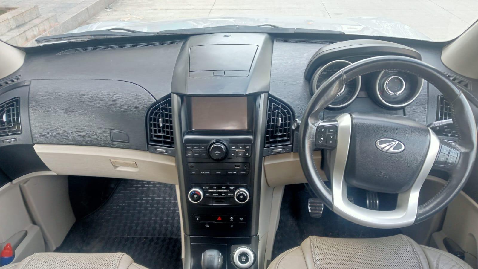 यूज़्ड 2015 महिंद्रा एक्सयूवी500, Sanpada, Mumbai 10 यूज़्ड 2015 महिंद्रा एक्सयूवी500, Sanpada, Mumbai 10