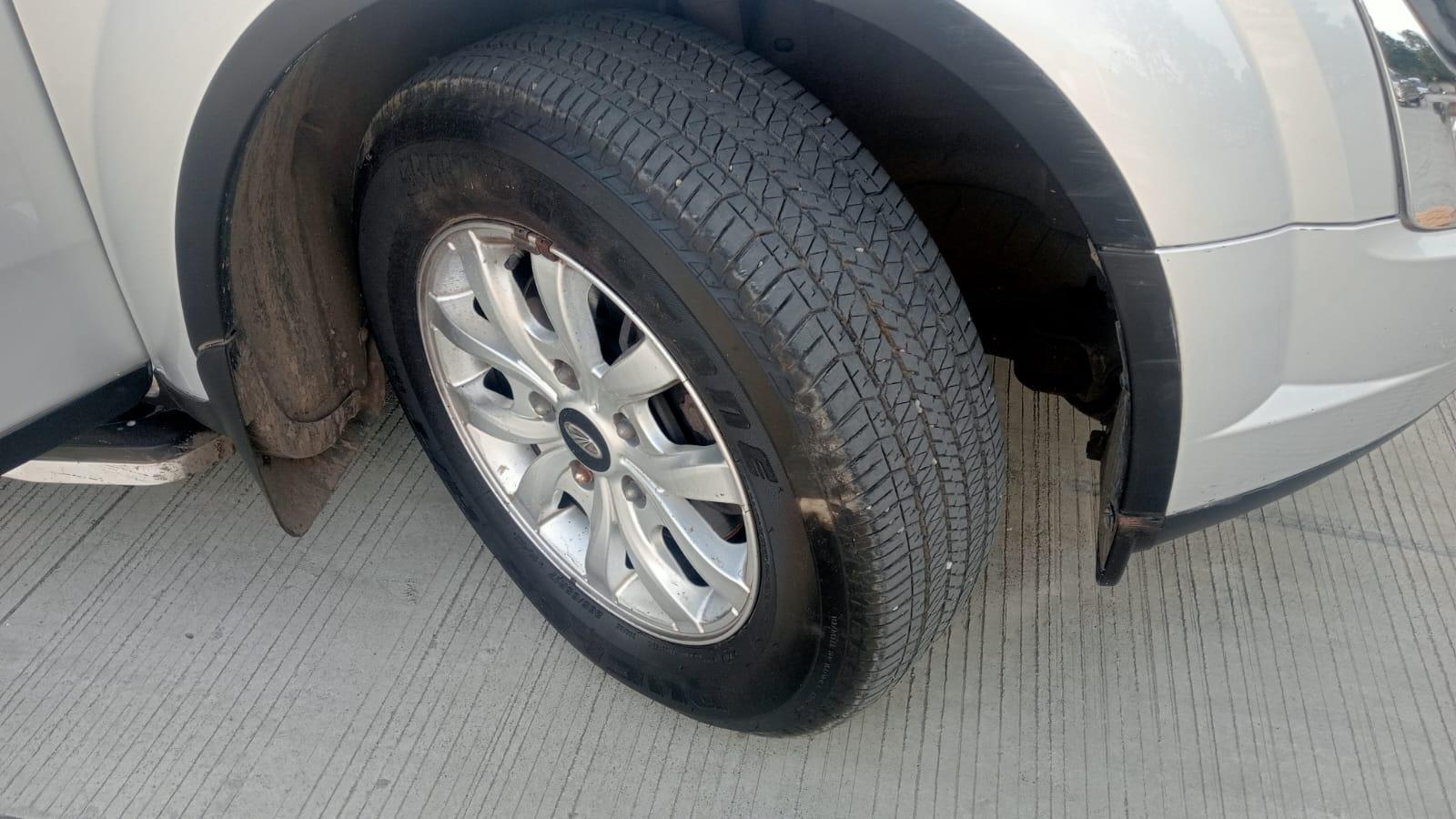 यूज़्ड 2015 महिंद्रा एक्सयूवी500, Sanpada, Mumbai 8 यूज़्ड 2015 महिंद्रा एक्सयूवी500, Sanpada, Mumbai 8