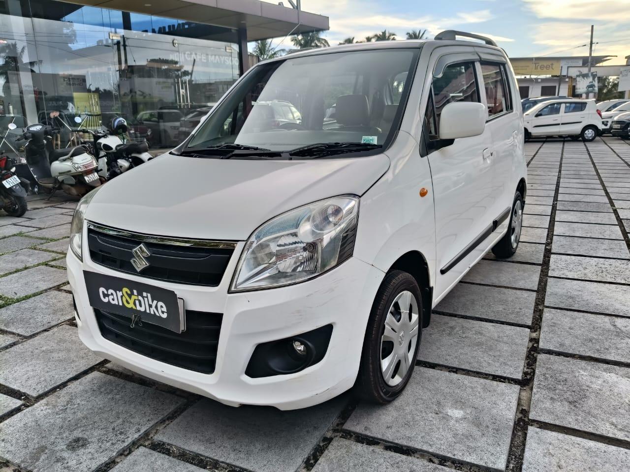 2017 मारुति सुजुकी वैगन आर VXI AMT 1.0 BS IV 2017 मारुति सुजुकी वैगन आर VXI AMT 1.0 BS IV