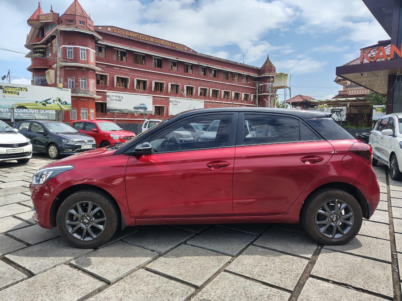 यूज़्ड 2018 ह्युंडई ईलाइट आई20, Thottada, Kannur 1 यूज़्ड 2018 ह्युंडई ईलाइट आई20, Thottada, Kannur 1