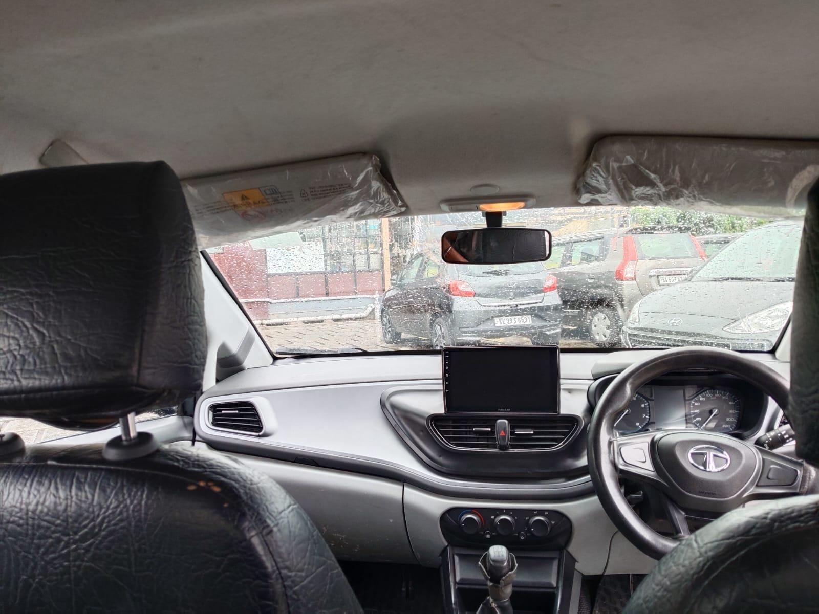 यूज़्ड 2020 टाटा अलट्रोज़, Thottada, Kannur 11 यूज़्ड 2020 टाटा अलट्रोज़, Thottada, Kannur 11