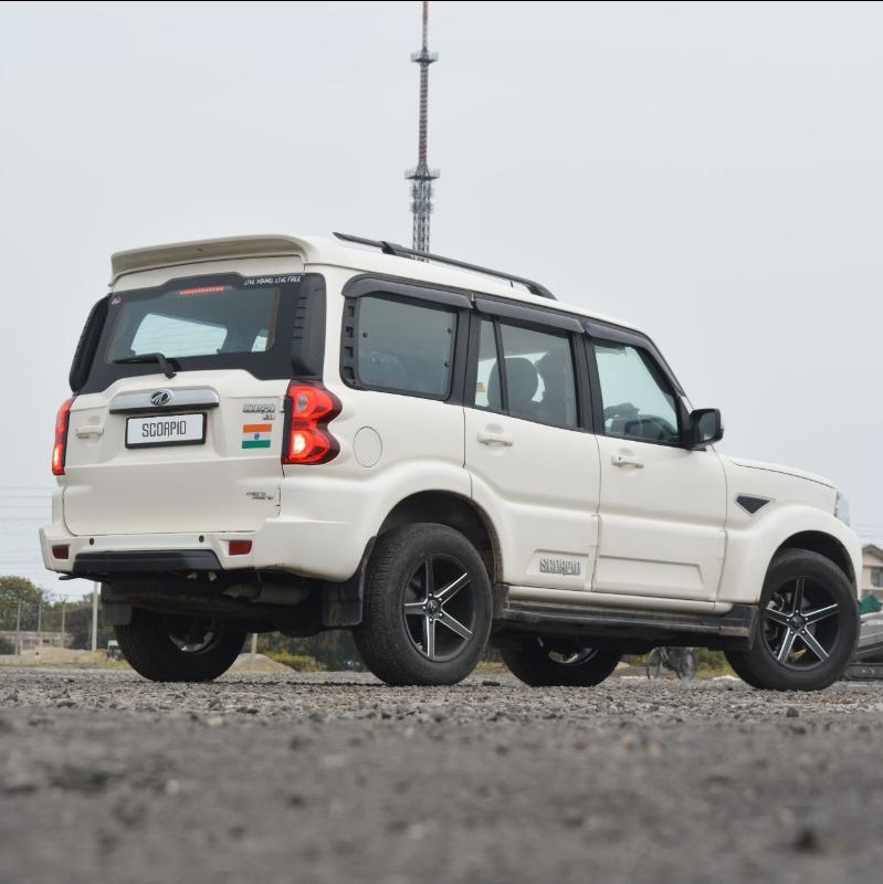 2022 महिंद्रा स्कॉर्पियो क्लासिक S11 CC 7 Seater 2022 महिंद्रा स्कॉर्पियो क्लासिक S11 CC 7 Seater