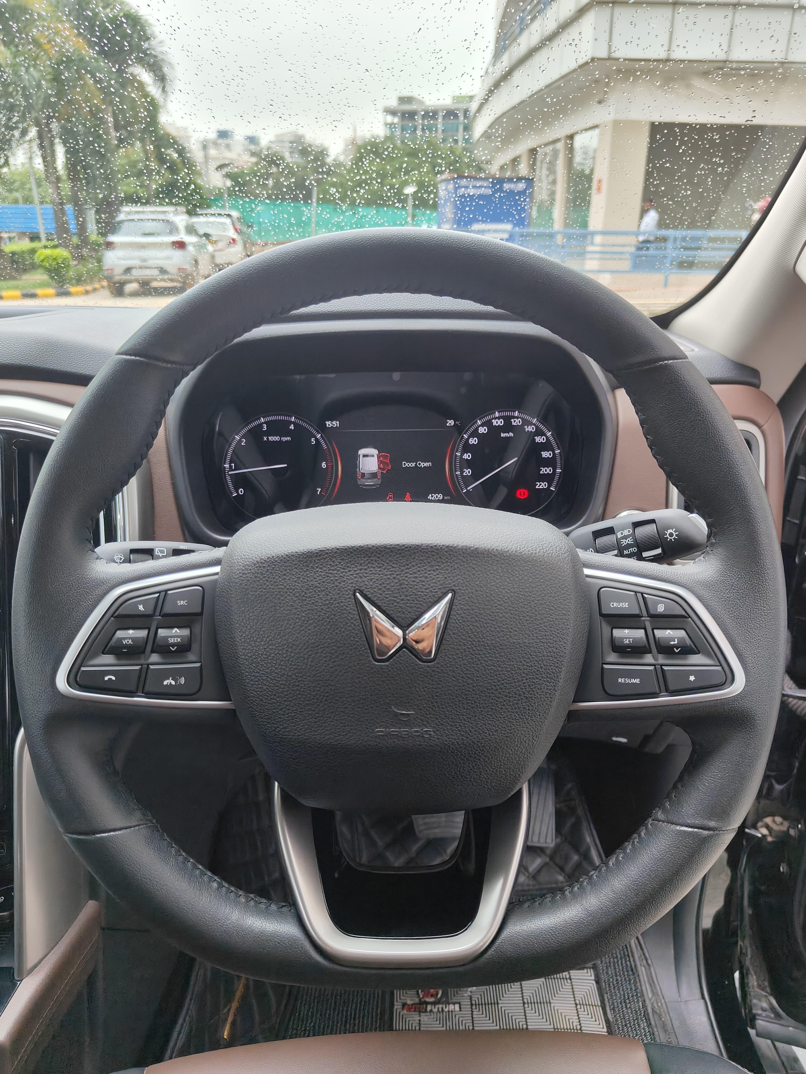 यूज़्ड 2025 महिंद्रा स्कॉर्पियो-N, Spaze Business Park, Gurgaon 6 यूज़्ड 2025 महिंद्रा स्कॉर्पियो-N, Spaze Business Park, Gurgaon 6