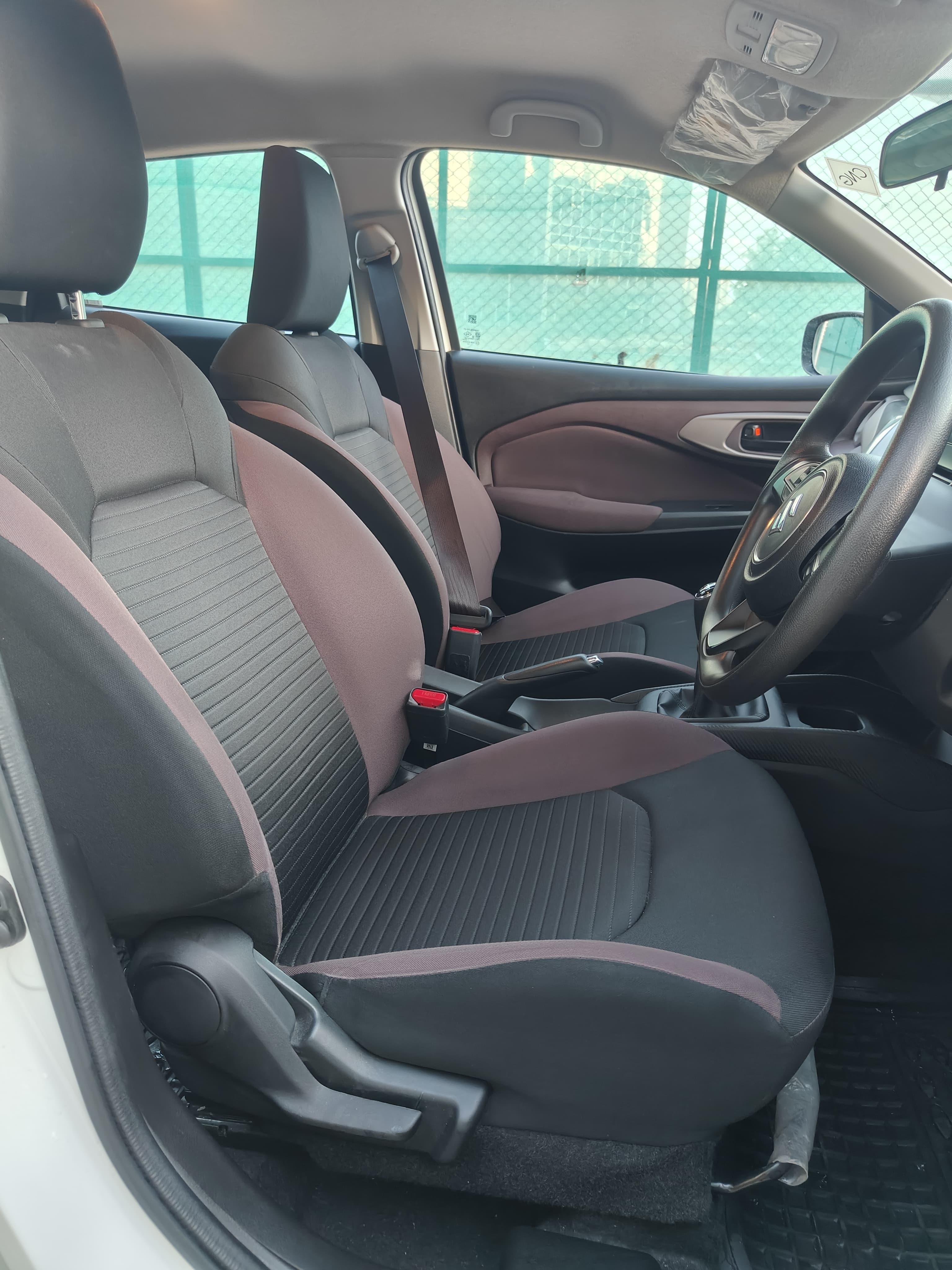 यूज़्ड 2024 मारुति सुजुकी फ्रोंक्स, Spaze Business Park, Gurgaon 9 यूज़्ड 2024 मारुति सुजुकी फ्रोंक्स, Spaze Business Park, Gurgaon 9