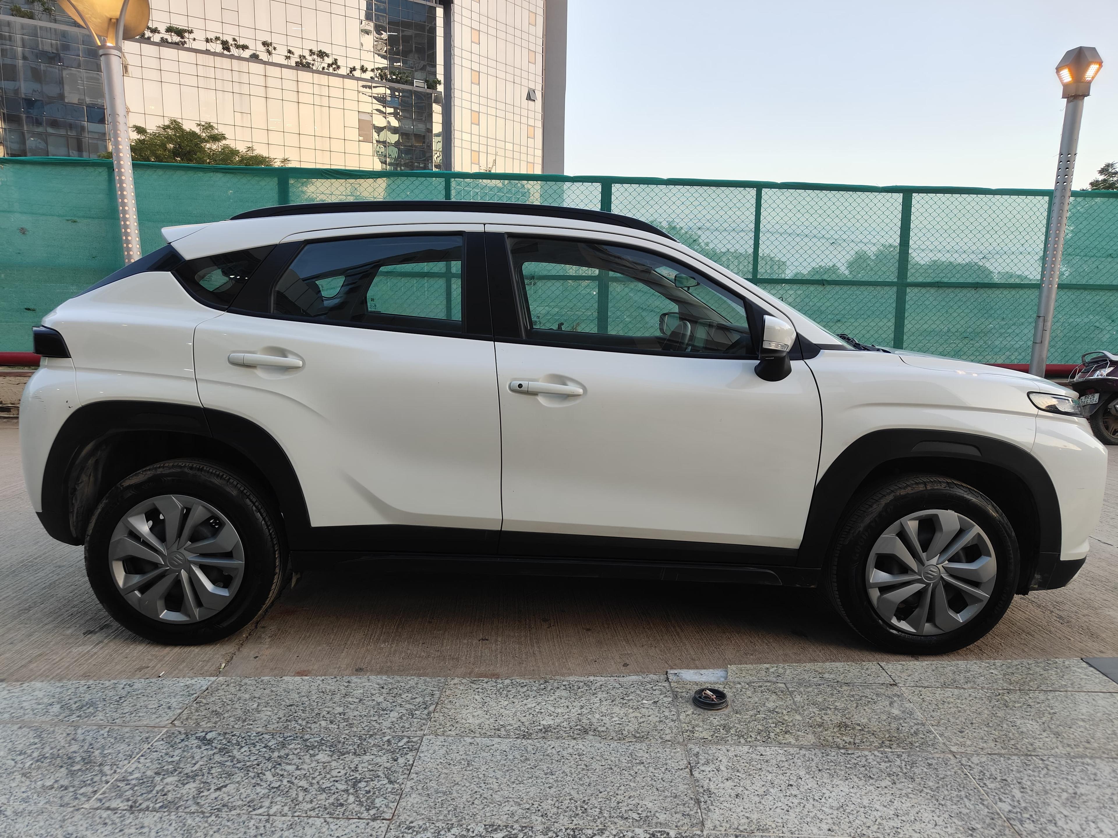 यूज़्ड 2024 मारुति सुजुकी फ्रोंक्स, Spaze Business Park, Gurgaon 4 यूज़्ड 2024 मारुति सुजुकी फ्रोंक्स, Spaze Business Park, Gurgaon 4