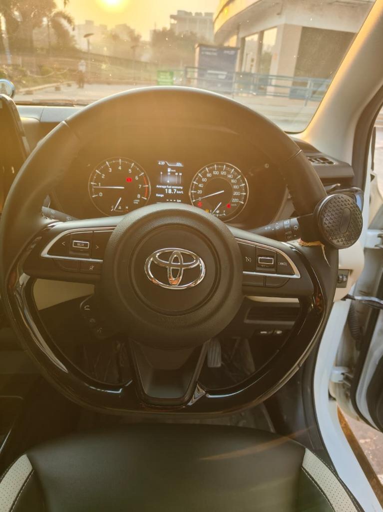 यूज़्ड 2024 टोयोटा गलांज़ा, Spaze Business Park, Gurgaon 8 यूज़्ड 2024 टोयोटा गलांज़ा, Spaze Business Park, Gurgaon 8