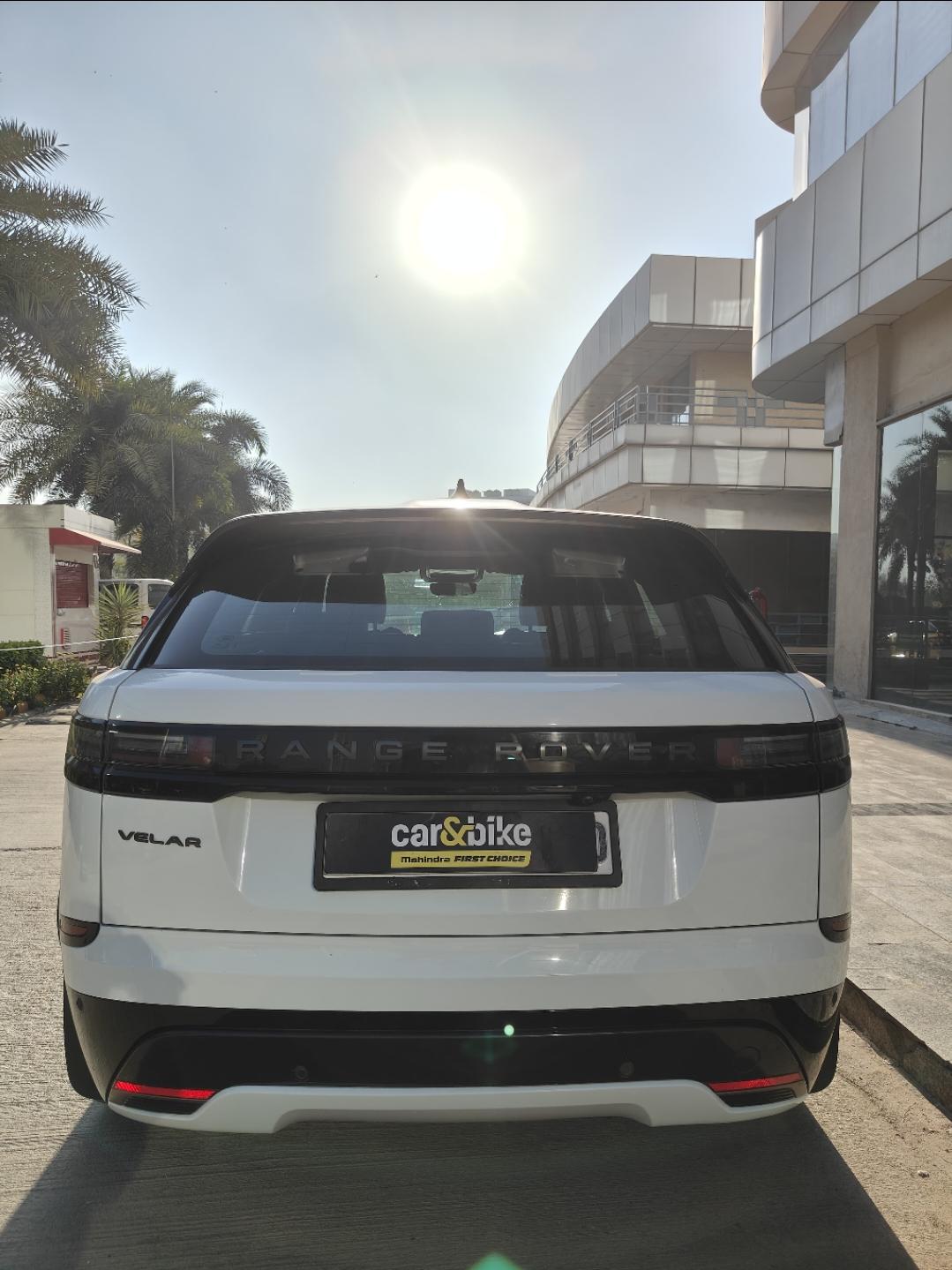 यूज़्ड 2024 लैंड रोवर रेंज रोवर वेलार, Spaze Business Park, Gurgaon 3 यूज़्ड 2024 लैंड रोवर रेंज रोवर वेलार, Spaze Business Park, Gurgaon 3