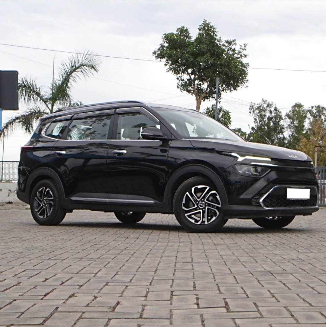 Used 2023 Kia Carens Used 2023 Kia Carens