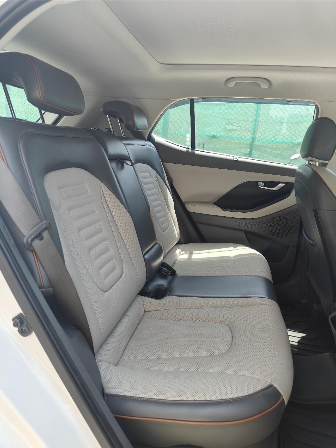 यूज़्ड 2024 ह्युंडई क्रेटा, Spaze Business Park, Gurgaon 11 यूज़्ड 2024 ह्युंडई क्रेटा, Spaze Business Park, Gurgaon 11