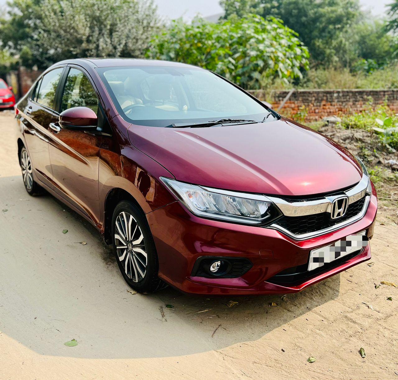 2018 होंडा सिटी ज़ेडएक्स CVT 2018 होंडा सिटी ज़ेडएक्स CVT