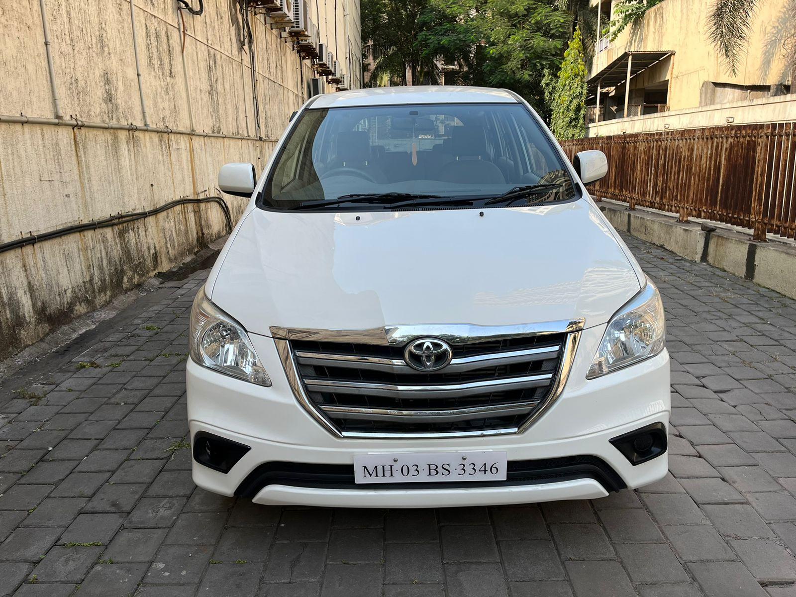 2014 टोयोटा इनोवा Euro IV 2.5 G 8 Seater 2014 टोयोटा इनोवा Euro IV 2.5 G 8 Seater