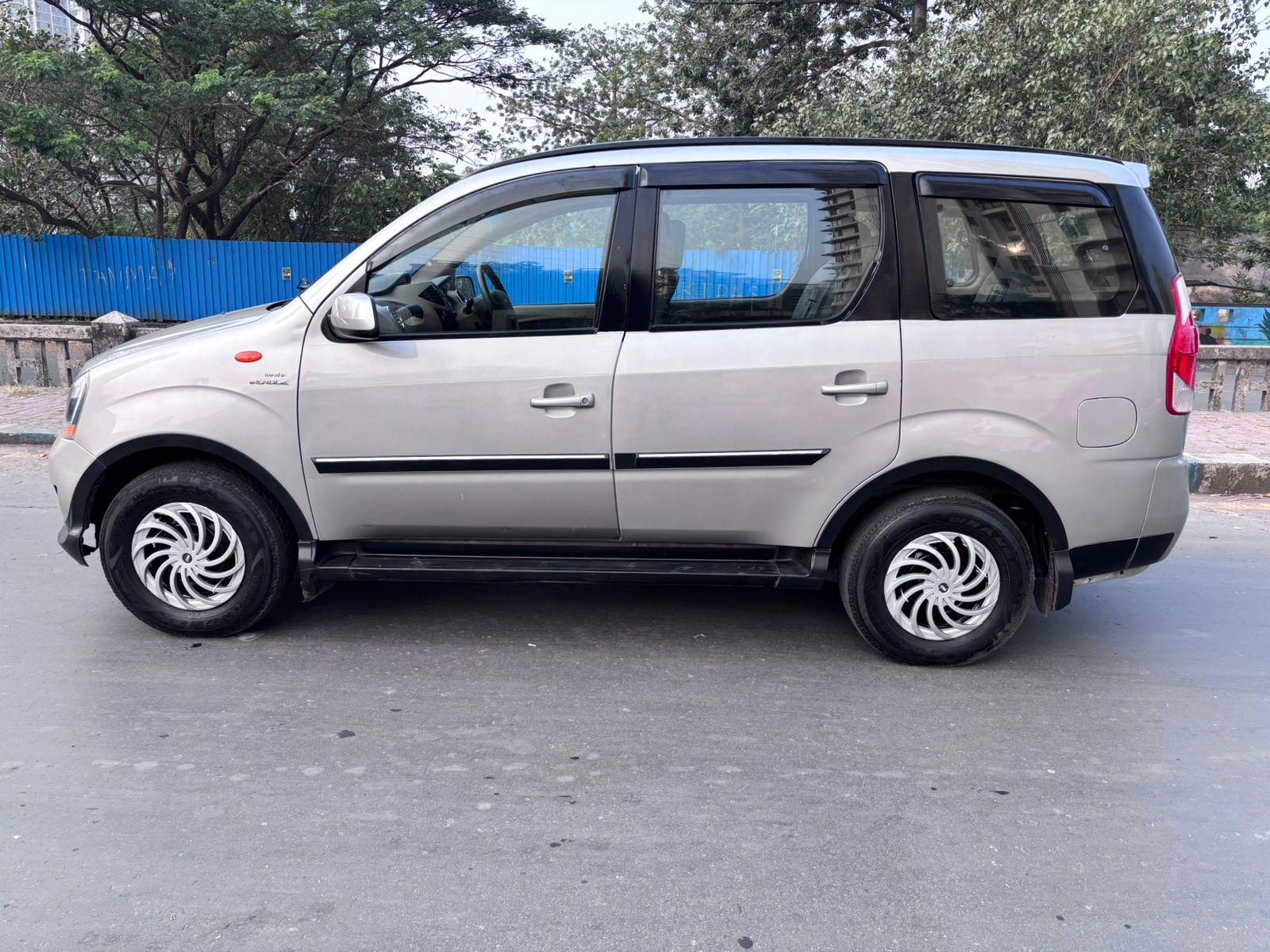 2014 महिंद्रा ज़ाइलो E8 2014 महिंद्रा ज़ाइलो E8