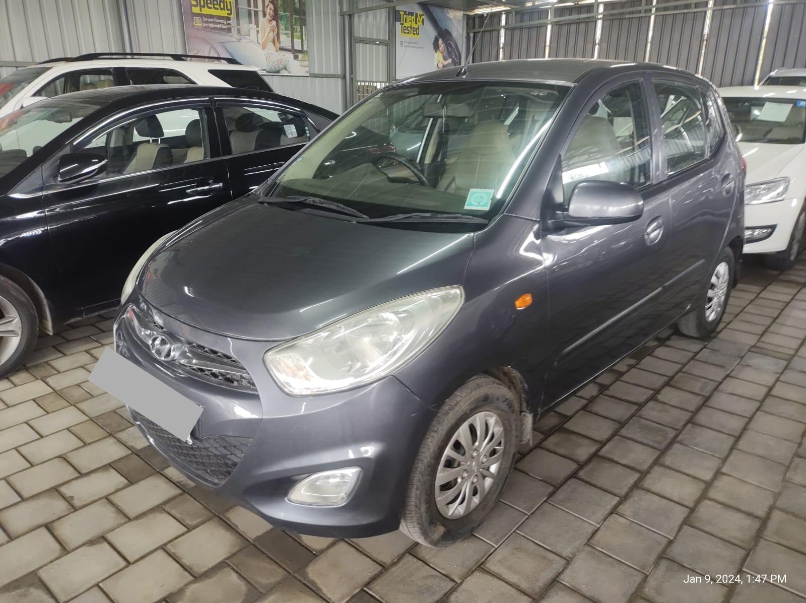 2013 ह्युंडई आई10 Sportz 1.1 iRDE2 2013 ह्युंडई आई10 Sportz 1.1 iRDE2