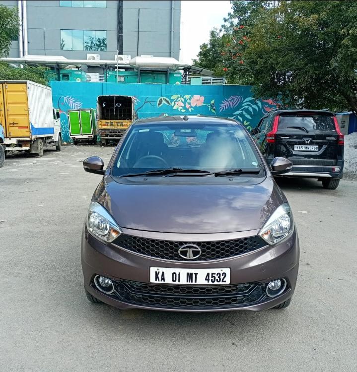 2018 टाटा टियागो Revotorq XZ 2018 टाटा टियागो Revotorq XZ