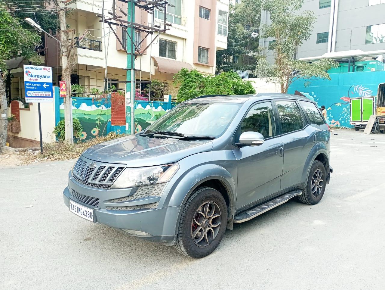 2015 महिंद्रा एक्सयूवी500 W6 FWD 2015 महिंद्रा एक्सयूवी500 W6 FWD