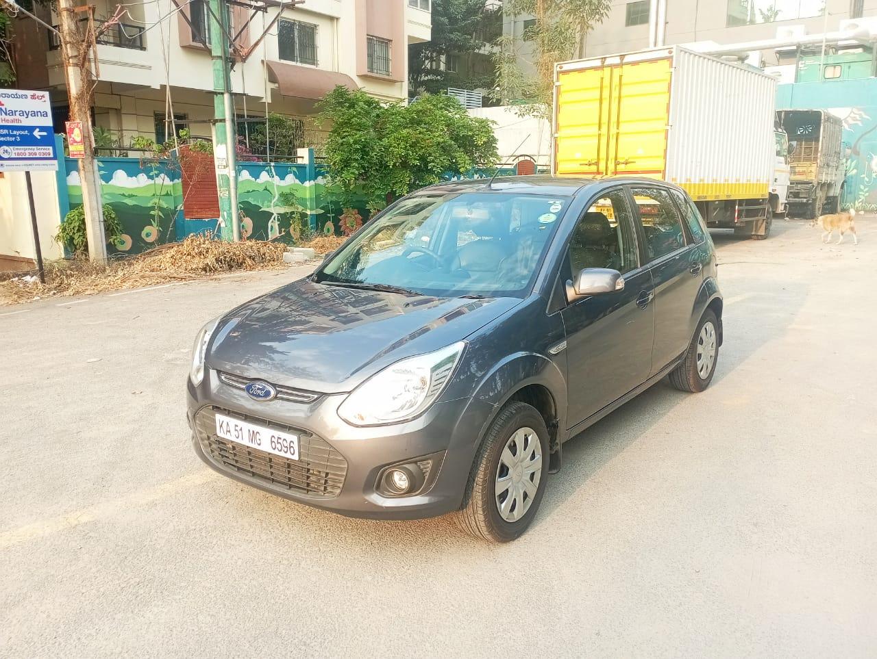 2015 फोर्ड फीगो 1.2 Duratec ZXI 2015 फोर्ड फीगो 1.2 Duratec ZXI