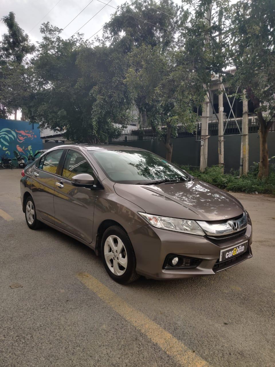 2016 होंडा सिटी VX MT Petrol BS IV 2016 होंडा सिटी VX MT Petrol BS IV
